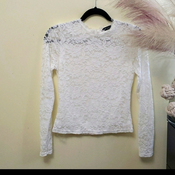 SHEIN Lace Long sleeve top - Picture 5 of 6